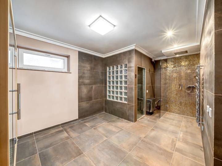 Wellness tér gőzkabinnal
